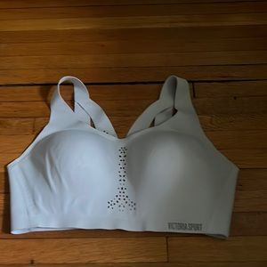 VICTORIA SECRET SPORT 36D sports bra